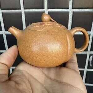 Ceramic teapot
